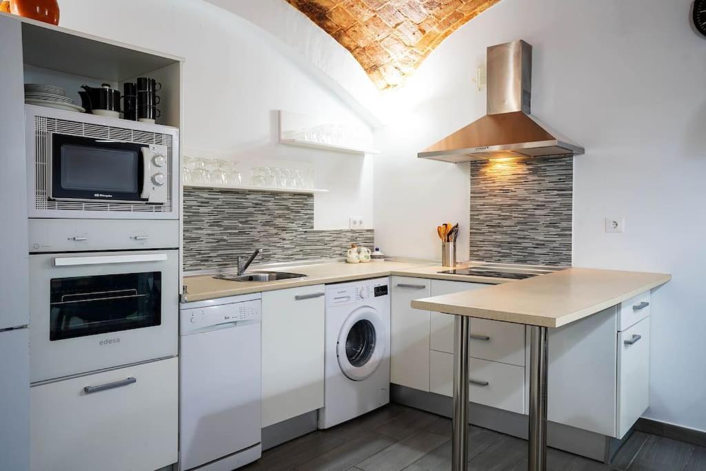 Apartamento El Castuo Centro Historico Con Parking Caces Exterior foto