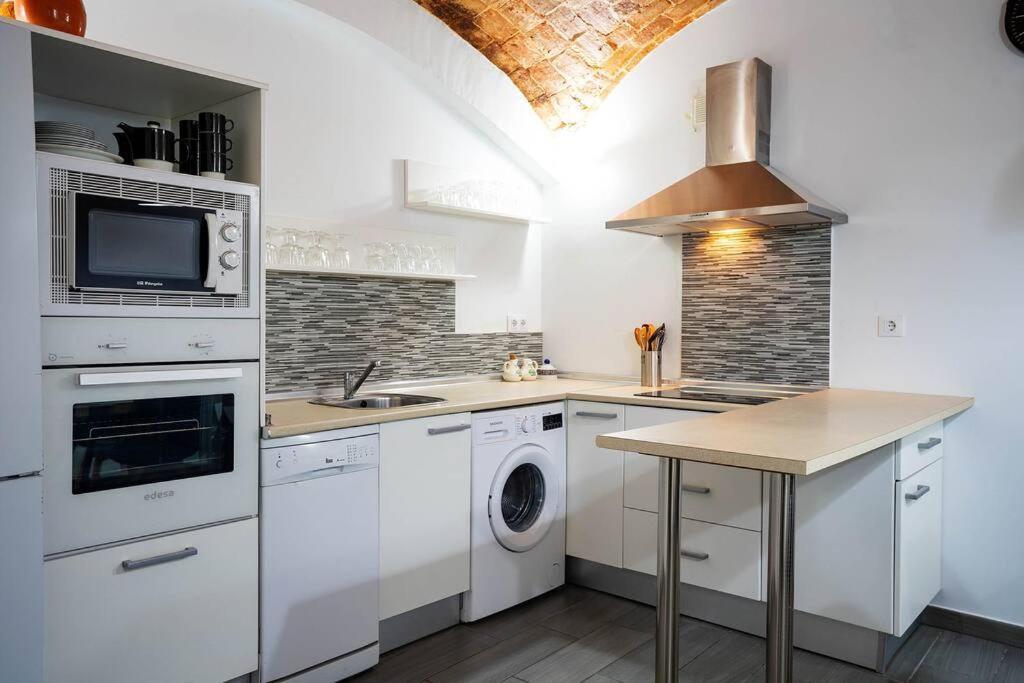 Apartamento El Castuo Centro Historico Con Parking Caces Exterior foto