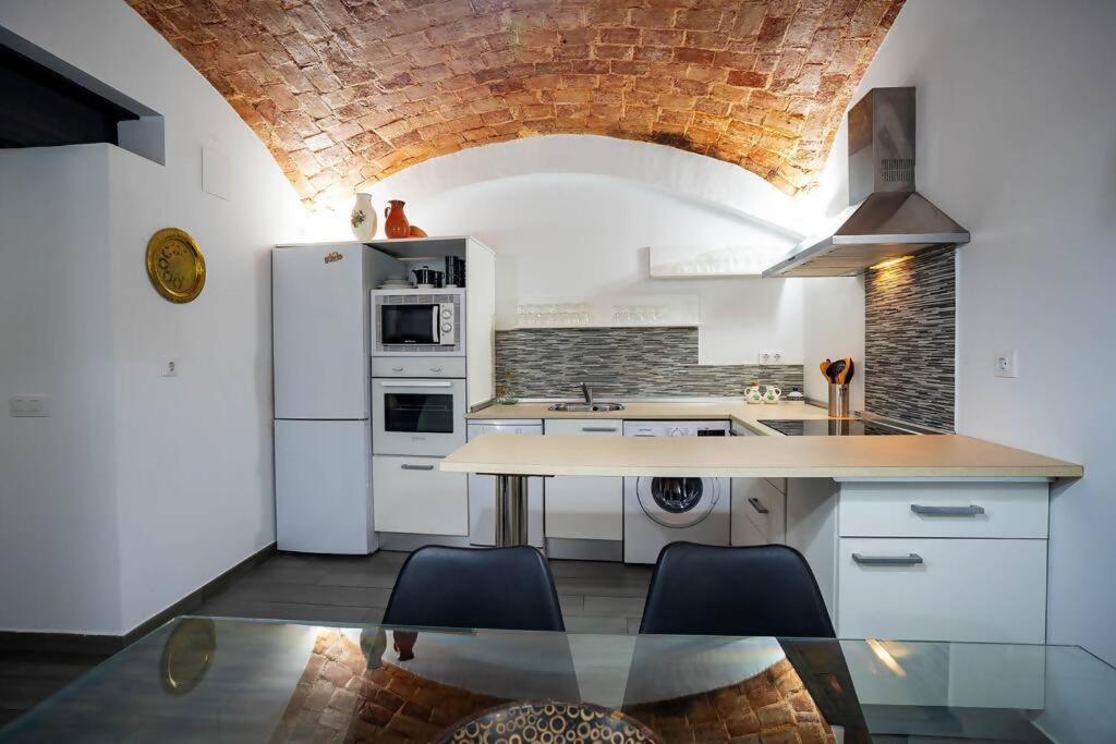 Apartamento El Castuo Centro Historico Con Parking Caces Exterior foto